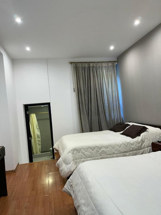 Alston Inn Hotel Quito Esterno foto