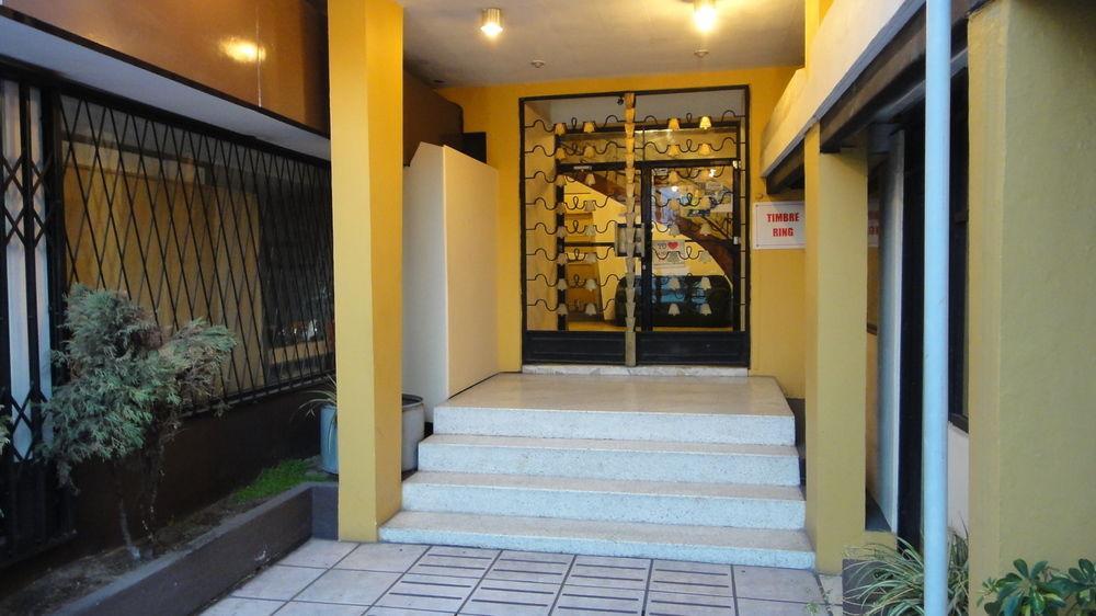 Alston Inn Hotel Quito Esterno foto
