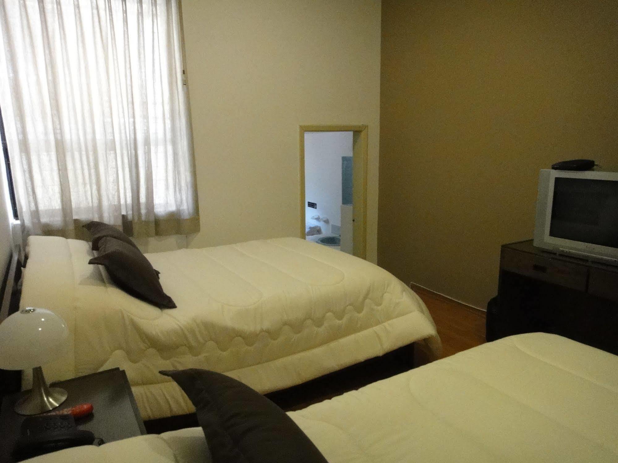 Alston Inn Hotel Quito Esterno foto